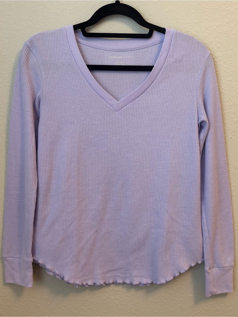 American Eagle V-Neck Lavender Waffle Knit Long Sleeve